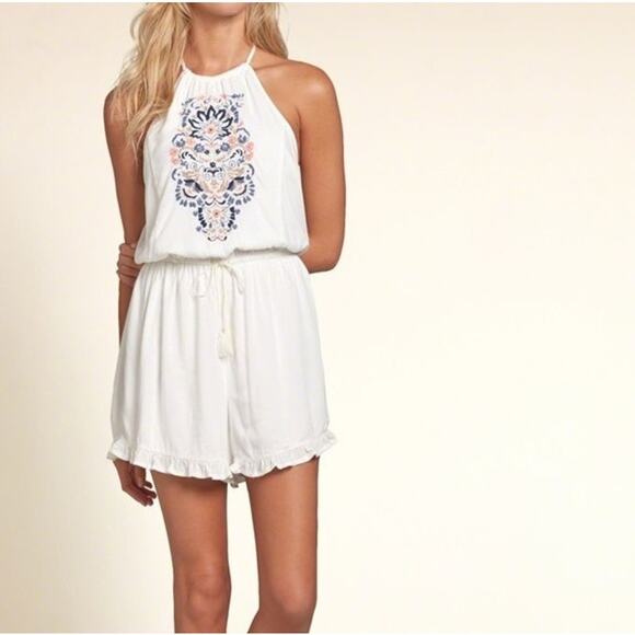 Hollister White Embroidered Halter Neck Romper Size M - Picture 1 of 8